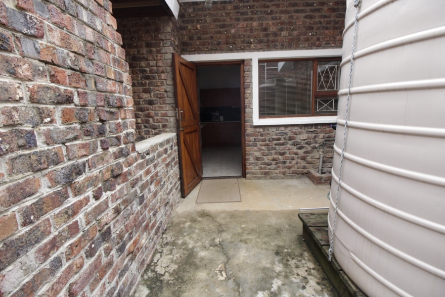 4 Bedroom Property for Sale in Noorsekloof Eastern Cape